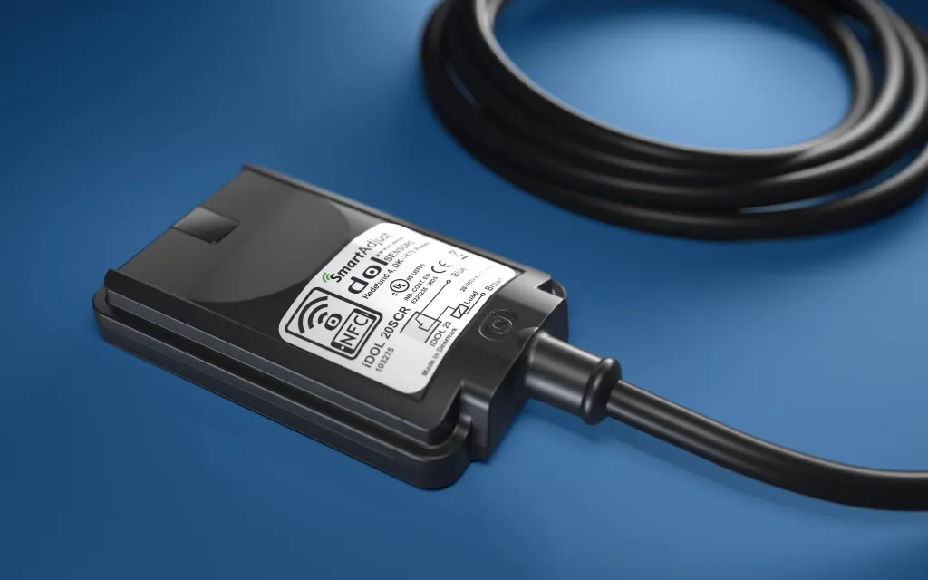 DOL 20 capacitive sensor with cable, product photo